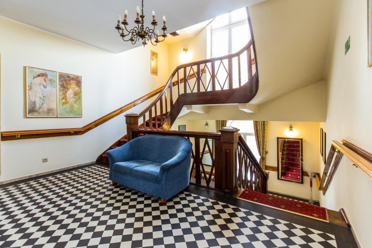 Bed & Breakfast Carlton 2*